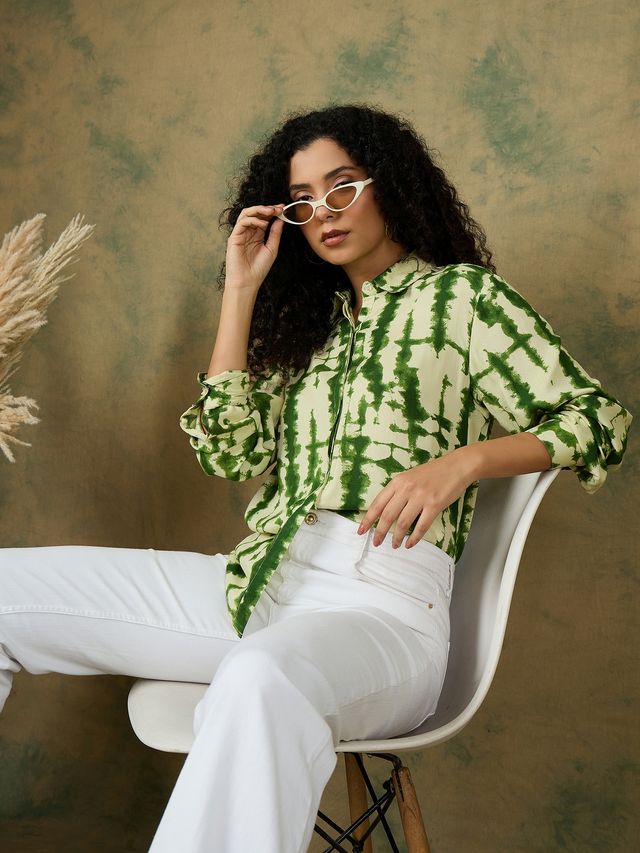 Comfort Fit Floral Printed Spread Collar Casual Shirt