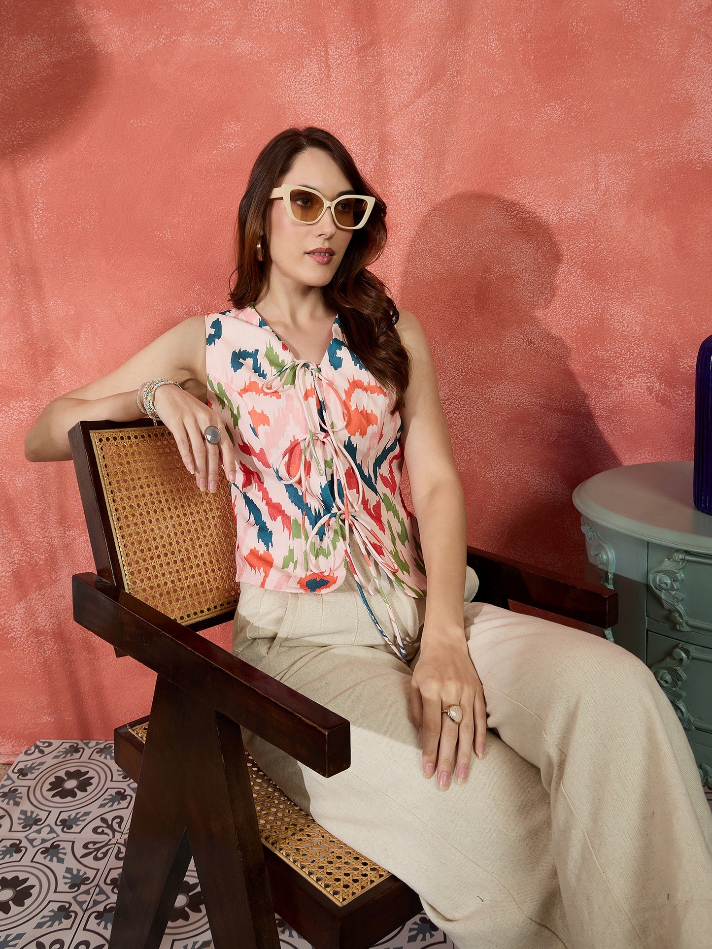 Tie-up Asymmetrical Hem Top