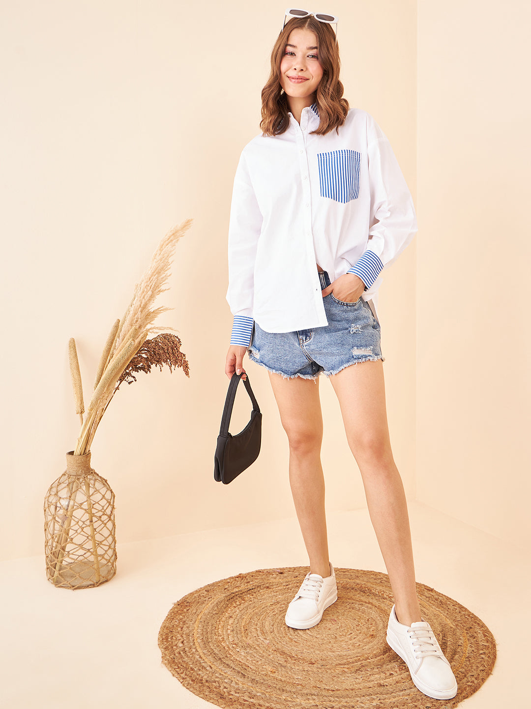 Blue Stripes Deatiling White Shirt